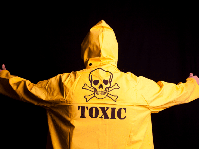 Read more about the article Am I The Toxic One, or Do I Have Toxic Behaviors?